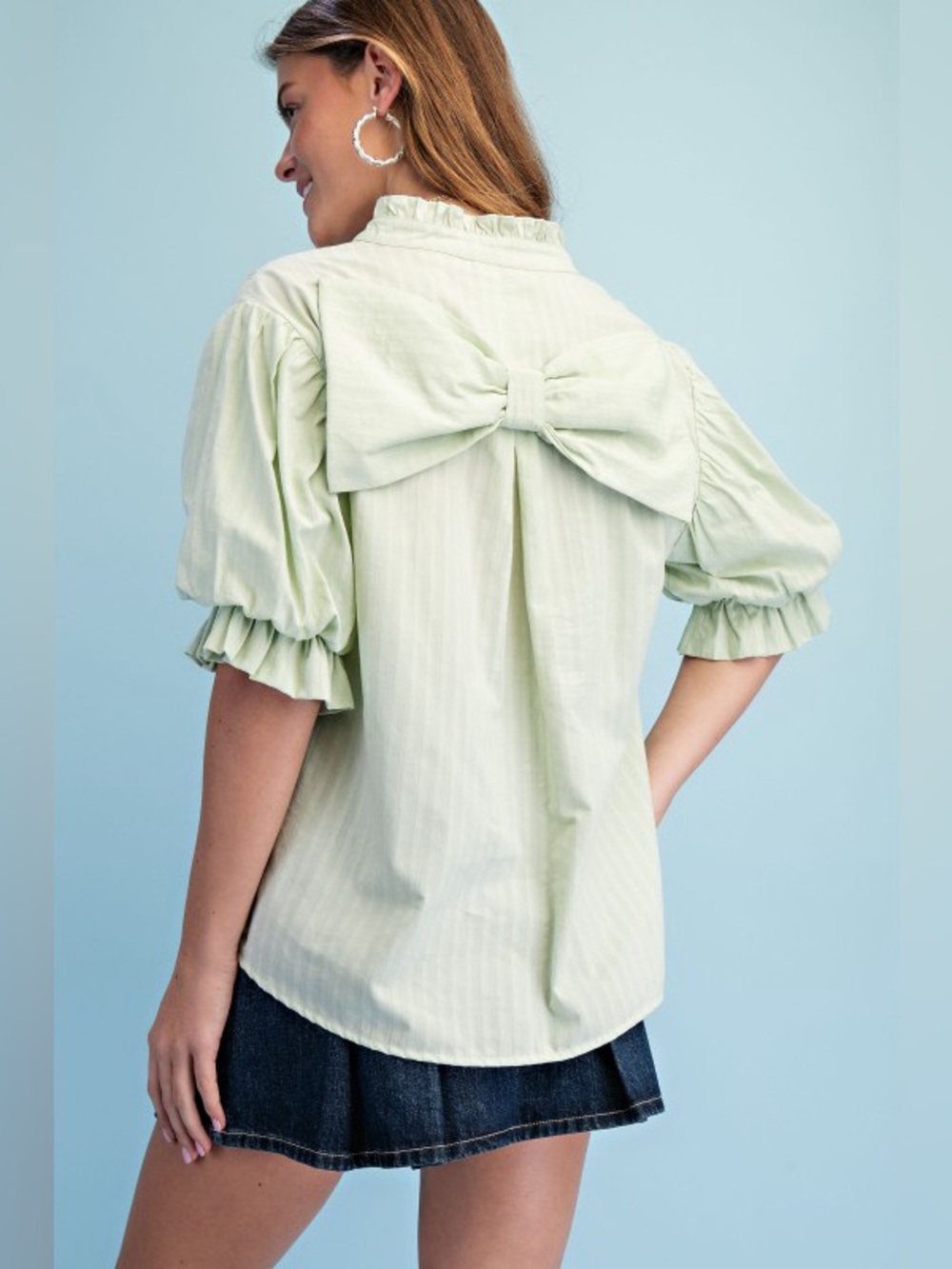 💚 3694. Sage Green Puff Sleeve Back Bow Blouse